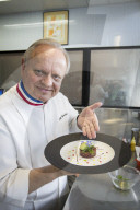 PEOPLE - Joel Robuchon ist im Alter von 73 Jahren gestorben
