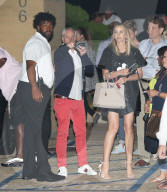 PEOPLE - Kris Jenner und Corey Gamble gehen zum Dinner ins Nobu mit Tommy und Dee Hilfiger