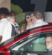 PEOPLE - Kris Jenner und Corey Gamble gehen zum Dinner ins Nobu mit Tommy und Dee Hilfiger