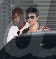 PEOPLE - Kris Jenner und Corey Gamble gehen zum Dinner ins Nobu mit Tommy und Dee Hilfiger