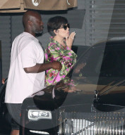 PEOPLE - Kris Jenner und Corey Gamble gehen zum Dinner ins Nobu mit Tommy und Dee Hilfiger
