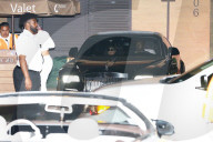 PEOPLE - Kris Jenner und Corey Gamble gehen zum Dinner ins Nobu mit Tommy und Dee Hilfiger