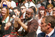 FEATURE - Piratenhochzeit! Captain Jack Sparrow Fan heiratet seine Freundin Sarah