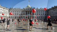 FEATURE - Pix of the Day: Bilder des Tages