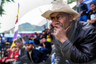 REPORTAGE - Traditionelle SchafbockkÃ¤mpfe in Java