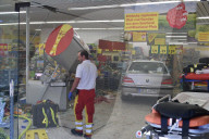 NEWS - 92-Jähriger fährt in Eschberg mit einem Auto in einen Supermarkt