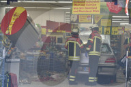 NEWS - 92-Jähriger fährt in Eschberg mit einem Auto in einen Supermarkt