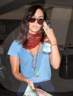 PEOPLE - Megan Fox landet im Wander-Outfit in Los Angeles