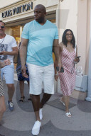 PEOPLE - Magic Hohnson bmmelt mit Frau Earlita in St.Tropez