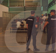 NEWS - Spanien stellt sein erstes Flüchtlingscamp bei San Roque auf