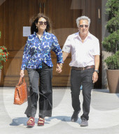 EXKLUSIV - Dustin Hoffman mit Lisa Stronger in Brentwood unterwegs
