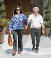 EXKLUSIV - Dustin Hoffman mit Lisa Stronger in Brentwood unterwegs