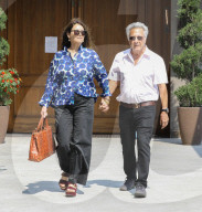EXKLUSIV - Dustin Hoffman mit Lisa Stronger in Brentwood unterwegs