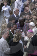 PEOPLE - Vatikan: Sting mit Trudie Styler zu Besuch beim Papst