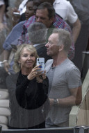 PEOPLE - Vatikan: Sting mit Trudie Styler zu Besuch beim Papst