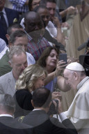 PEOPLE - Vatikan: Sting mit Trudie Styler zu Besuch beim Papst