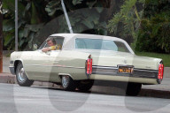 EXKLUSIV -  Brad Pitt und Leonardo DiCaprio auf dem Set zu "Once upon a Time"