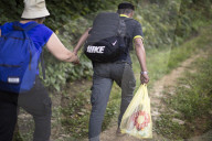 NEWS - Flüchtlinge versuchen kroatische Grenze zu erreichen