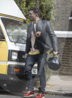 EXKLUSIV - Rock ’n’ Roll bei Orlando Bloom auf dem Set