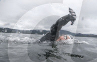 FEATURE - Weltrekord nach 74 Tagen im Wasser: Ross Edgley vollendet seinen Versuch vor dem schottischen Festland