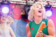 PEOPLE - Beatrice Egli singt auf der Cranger Kirmes in Herne