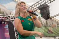 PEOPLE - Beatrice Egli singt auf der Cranger Kirmes in Herne