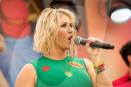 PEOPLE - Beatrice Egli singt auf der Cranger Kirmes in Herne
