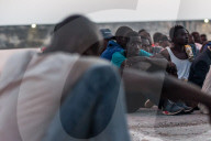 NEWS - Spanien: Gerettete Flüchtlinge in Motril 