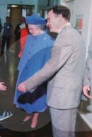 PEOPLE - Peter Fisher der Arzt der Queen stirbt bei Velounfall in London