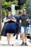 EXKLUSIV - Chrissy Metz in West Hollywood unterwegs