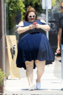 EXKLUSIV - Chrissy Metz in West Hollywood unterwegs