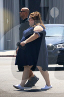 EXKLUSIV - Chrissy Metz in West Hollywood unterwegs