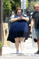 EXKLUSIV - Chrissy Metz in West Hollywood unterwegs