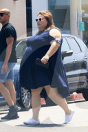 EXKLUSIV - Chrissy Metz in West Hollywood unterwegs