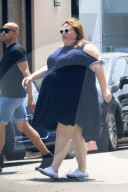 EXKLUSIV - Chrissy Metz in West Hollywood unterwegs