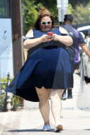 EXKLUSIV - Chrissy Metz in West Hollywood unterwegs