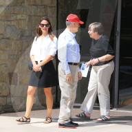 PEOPLE - Jennifer Garner geht mit ihren Eltern in die Kirche