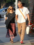 PEOPLE - Reese Witherspoon und Jim Toth mit den Kindern in Brentwood unterwegs
