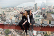 FEATURE - 'Lunch atop a skyscraper' nachgestellt