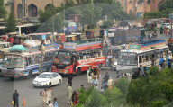 NEWS - Pakistan: Überfüllte Busse zu Beginn des Islamischen Opferfests