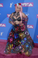 PEOPLE - Hauptsache auffällig: Die schrägsten Outfits an den MTV VMA