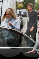 EXKLUSIV - Kate Moss ohne Make-Up mit Nikolai von Bismarck in Notting Hill unterwegs