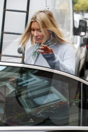 EXKLUSIV - Kate Moss ohne Make-Up mit Nikolai von Bismarck in Notting Hill unterwegs