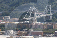 NEWS - Genua: Die Morandi-Brücke eine Woche nach dem Unglück