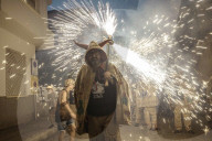 FEATURE - Pix of the Day: Bilder des Tages