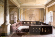 FEATURE - Verlassene Schönheiten: Roman Rorbroek fotografiert einsame Räumlichkeiten in aller Welt