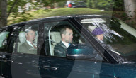 PEOPLE - Die Royals unterwegs zur Messe in Balmoral
