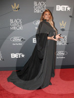 PEOPLE - Black Girls Rock Awards: Promis auf dem Roten Teppich
