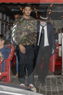 EXKLUSIV - Karl Lagerfeld  verlässt mit Baptiste Giabiconi das Le Senequier in St.Tropez