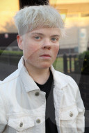 SCHICKSAL - Kein Topfgucker: Kleinwüchsiger Teenager darf nicht in Kochkurs